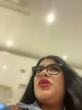 Insane Issa online show from January 31, 6:03 pm