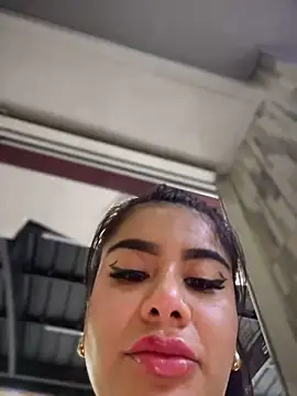 Insane Issa online show from March 2, 10:27 pm