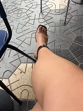 Insane Issa online show from March 13, 9:48 pm