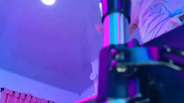 NathaxaLeans online show from April 23, 11:53 am