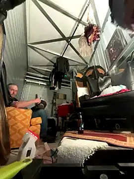 Snapshot of SummerBlueMoon chatting on September 24, 5:00 am SummerBlueMoon online show from September 24, 5:00 am