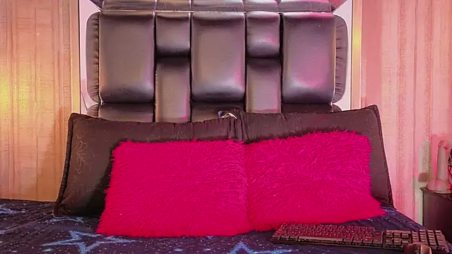 MishaKinki online show from March 22, 6:55 pm