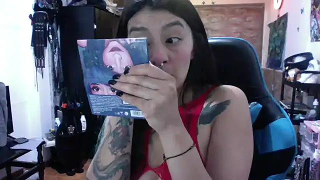 AngelaQueen  online show from November 17, 3:29 pm