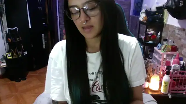 AngelaQueen  online show from March 12, 6:14 pm