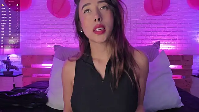 Snapshot of lena_banks chatting on December 9, 10:41 pm lena banks online show from December 9, 10:41 pm