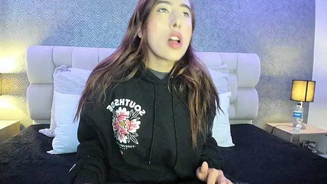 Snapshot of lena_banks chatting on February 17, 8:58 pm lena banks online show from February 17, 8:58 pm