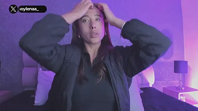 Snapshot of lena_banks chatting on October 10, 10:42 pm lena banks online show from October 10, 10:42 pm