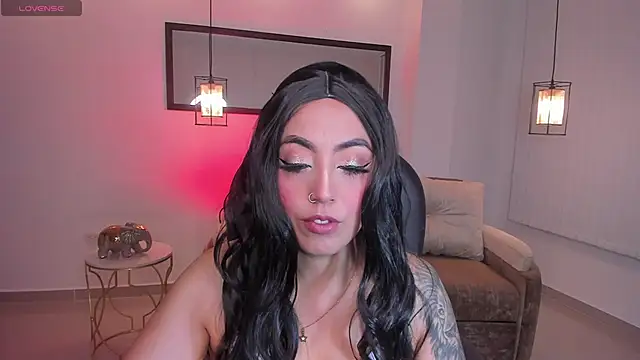 kim thompson 1 online show from November 27, 9:11 am