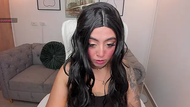 kim thompson 1 online show from December 2, 9:14 am