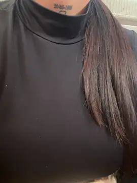 LunaBaker-1 online show from November 9, 6:28 pm