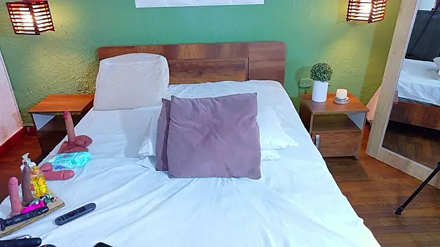 dannaahbrown online show from February 10, 1:37 pm