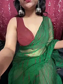 Snapshot of LuscousPussy chatting on February 18, 4:37 pm LuscousPussy online show from February 18, 4:37 pm