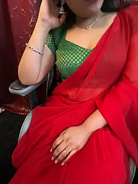 Snapshot of LuscousPussy chatting on March 18, 5:10 pm LuscousPussy online show from March 18, 5:10 pm