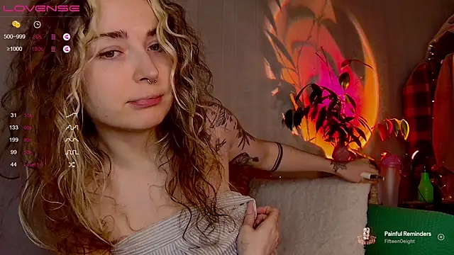 IttyKitty online show from April 21, 12:01 am