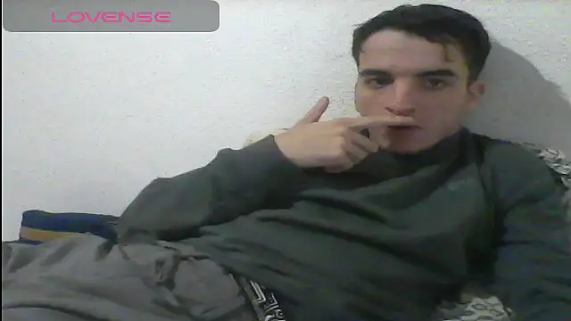 Tombgy07 online show from February 14, 8:15 pm