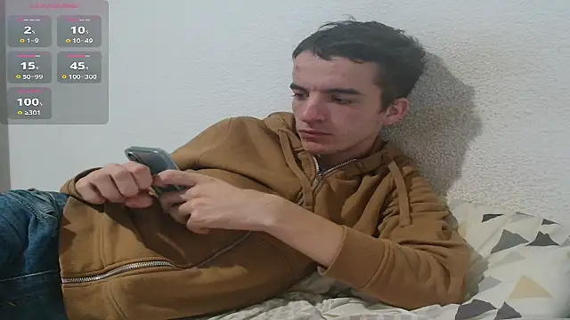 Tombgy07 online show from October 1, 7:20 pm