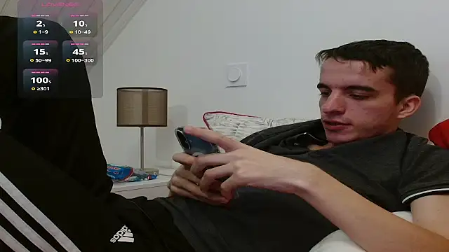 Tombgy07 online show from December 3, 8:29 pm