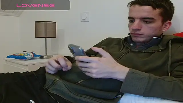 Tombgy07 online show from December 4, 7:55 pm