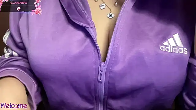 Sportybabe online show from April 7, 8:20 pm