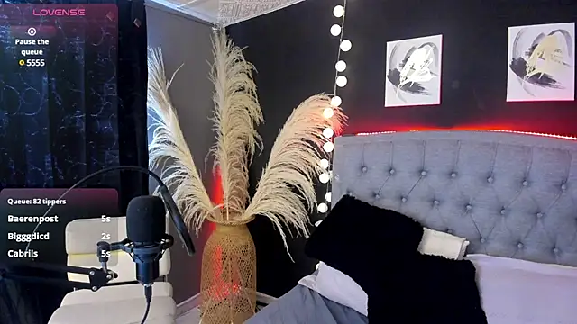 Isabella lt online show from March 5, 8:32 pm