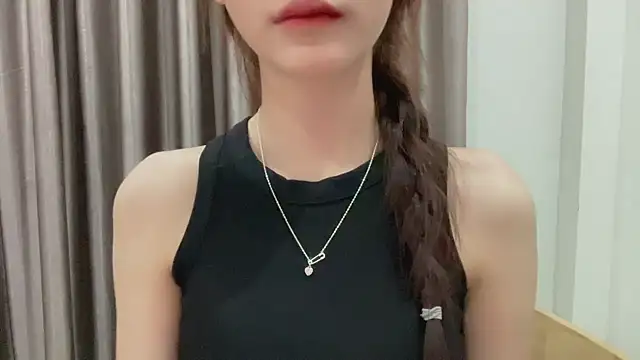 Snapshot of Your-Sunshine chatting on December 17, 5:04 pm Your-Sunshine online show from December 17, 5:04 pm