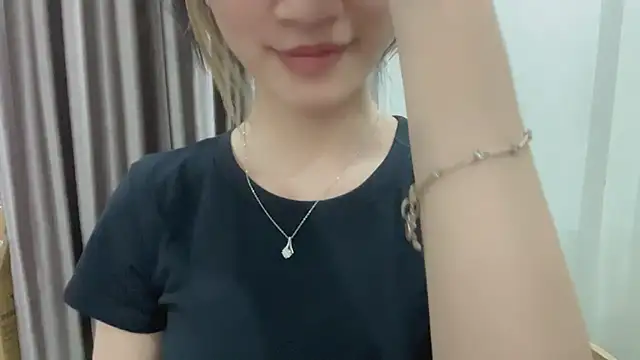 Snapshot of Your-Sunshine chatting on February 16, 7:49 pm Your-Sunshine online show from February 16, 7:49 pm