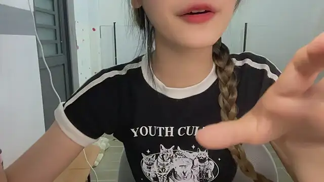 Snapshot of Your-Sunshine chatting on March 16, 4:45 pm Your-Sunshine online show from March 16, 4:45 pm