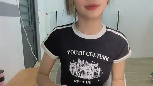 Snapshot of Your-Sunshine chatting on March 17, 5:05 pm Your-Sunshine online show from March 17, 5:05 pm