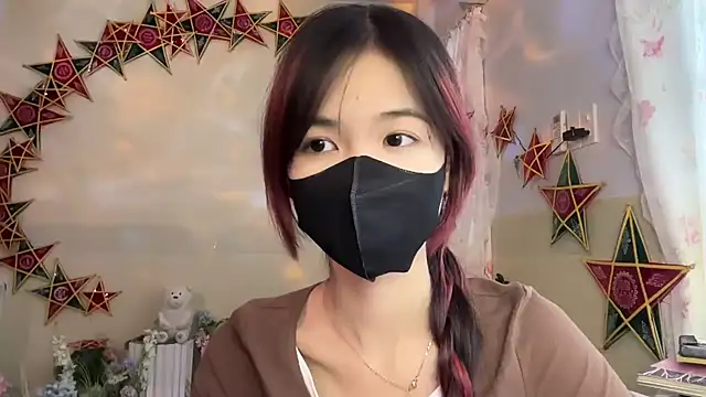 Snapshot of Your-Sunshine chatting on September 22, 6:26 am Your-Sunshine online show from September 22, 6:26 am