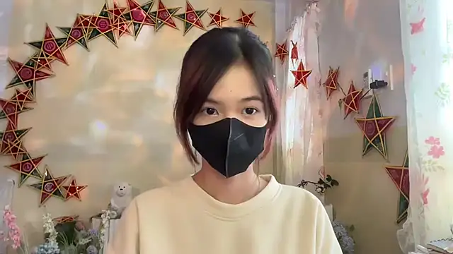 Snapshot of Your-Sunshine chatting on September 24, 6:17 am Your-Sunshine online show from September 24, 6:17 am