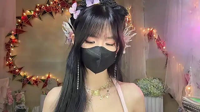 Snapshot of Your-Sunshine chatting on October 5, 2:48 pm Your-Sunshine online show from October 5, 2:48 pm