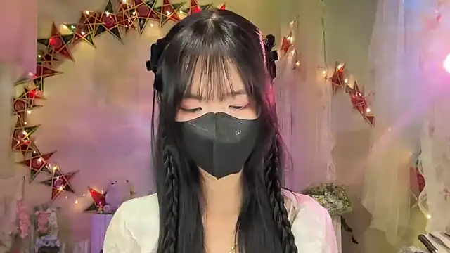 Snapshot of Your-Sunshine chatting on October 7, 4:15 pm Your-Sunshine online show from October 7, 4:15 pm