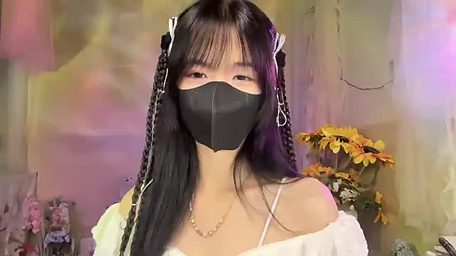 Snapshot of Your-Sunshine chatting on October 10, 4:28 pm Your-Sunshine online show from October 10, 4:28 pm