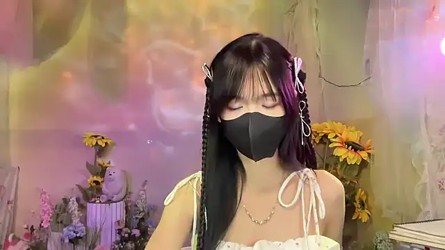 Snapshot of Your-Sunshine chatting on October 11, 4:49 pm Your-Sunshine online show from October 11, 4:49 pm