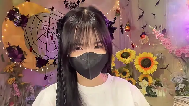 Snapshot of Your-Sunshine chatting on October 14, 4:30 pm Your-Sunshine online show from October 14, 4:30 pm