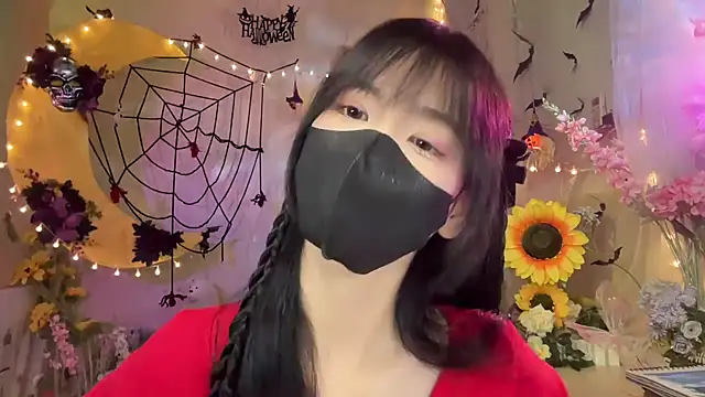 Snapshot of Your-Sunshine chatting on October 18, 3:57 pm Your-Sunshine online show from October 18, 3:57 pm