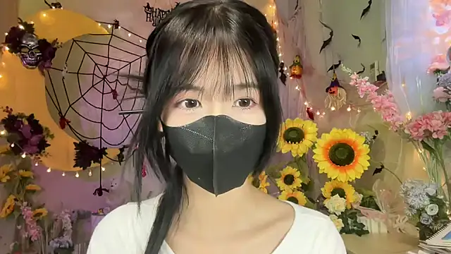 Snapshot of Your-Sunshine chatting on October 21, 3:57 pm Your-Sunshine online show from October 21, 3:57 pm