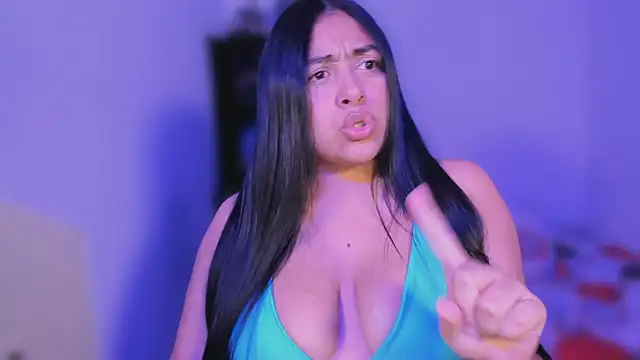 Snapshot of Soysofiarodrigu chatting on February 25, 8:19 pm Soysofiarodrigu online show from February 25, 8:19 pm