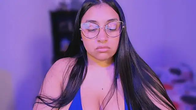 Snapshot of Soysofiarodrigu chatting on February 26, 7:38 pm Soysofiarodrigu online show from February 26, 7:38 pm