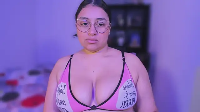 Snapshot of Soysofiarodrigu chatting on March 9, 4:55 pm Soysofiarodrigu online show from March 9, 4:55 pm