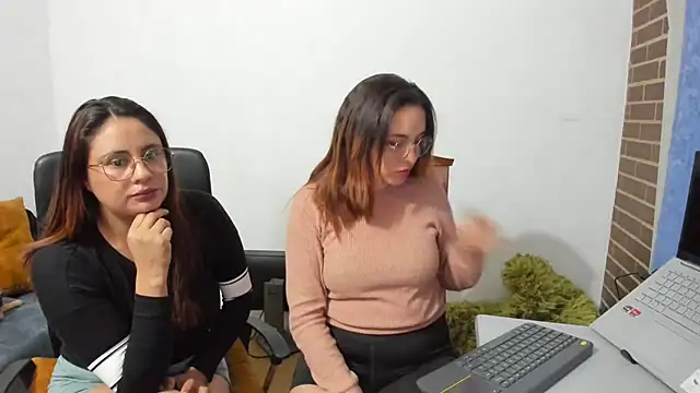  girls on fire  online show from March 6, 2:30 am