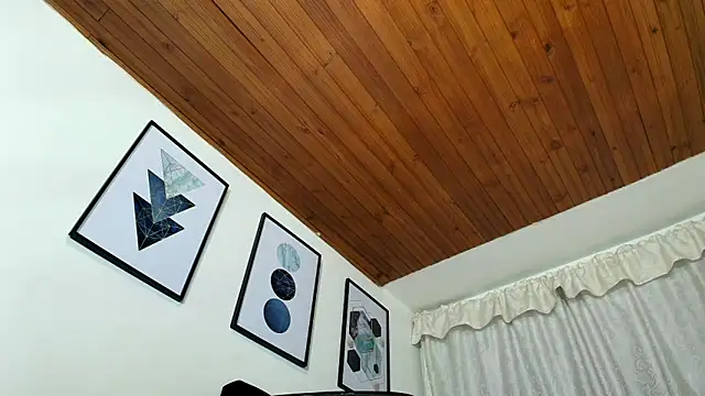 sam her online show from November 6, 9:05 pm