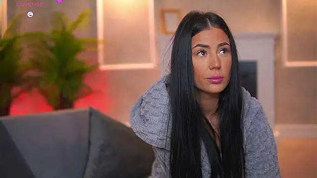 Snapshot of Abbela_White chatting on September 13, 6:35 am Abbela White online show from September 13, 6:35 am