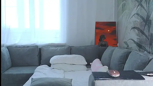 lily  foster online show from February 15, 7:49 am