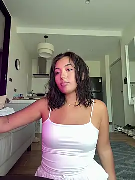 lily  foster online show from March 22, 7:12 am