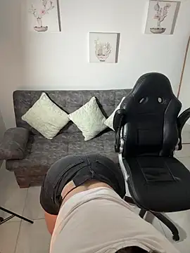 Snapshot of Megan_lu2 chatting on November 20, 11:54 am Megan lu2 online show from November 20, 11:54 am