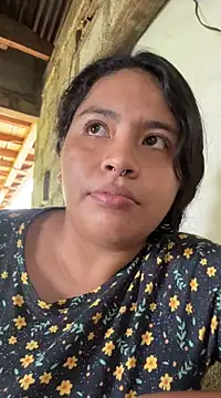 Snapshot of moncerrat_luna chatting on December 10, 6:17 pm moncerrat luna online show from December 10, 6:17 pm