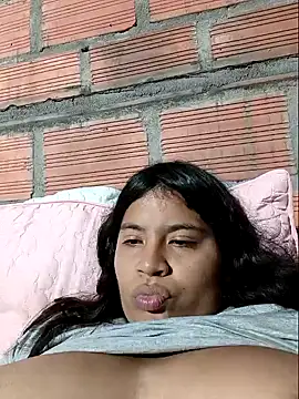 Snapshot of moncerrat_luna chatting on January 9, 10:31 pm moncerrat luna online show from January 9, 10:31 pm