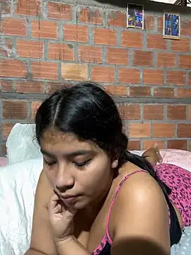 Snapshot of moncerrat_luna chatting on January 19, 3:32 pm moncerrat luna online show from January 19, 3:32 pm