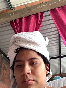 Snapshot of moncerrat_luna chatting on March 20, 4:20 pm moncerrat luna online show from March 20, 4:20 pm